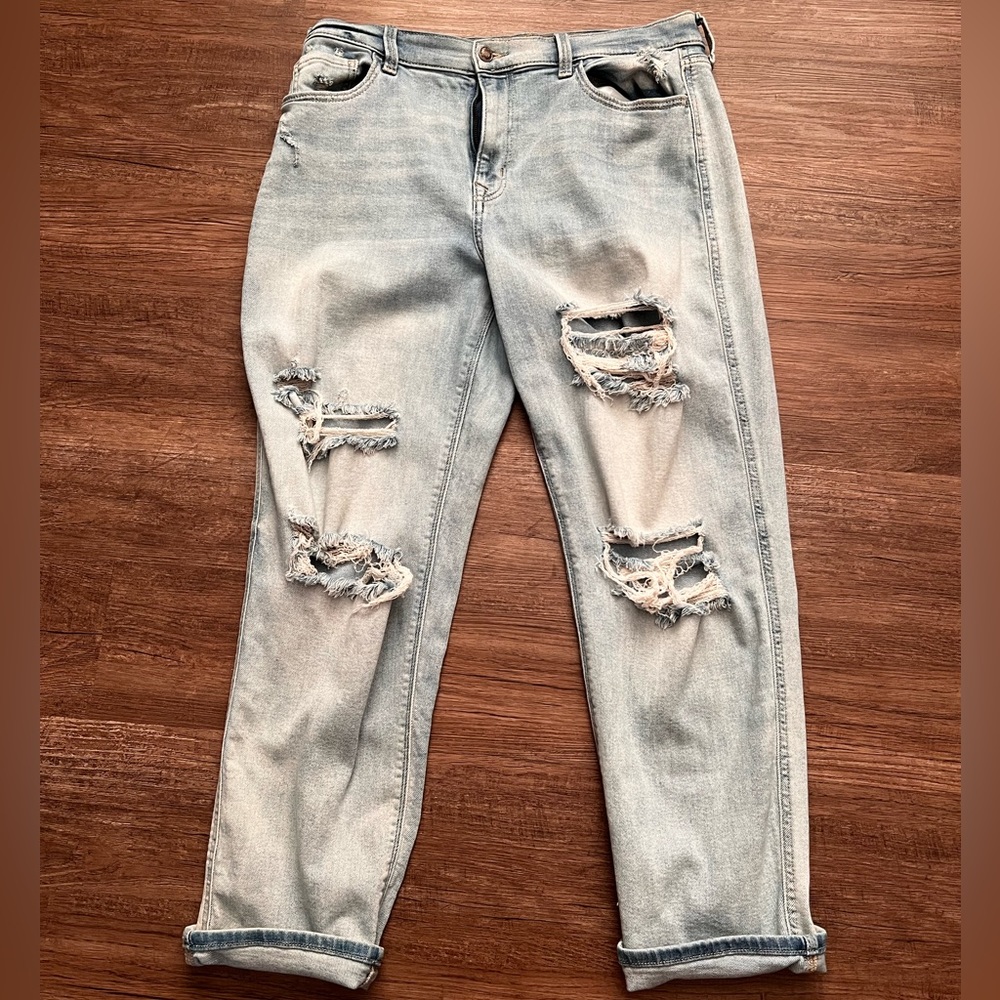 Studio Blue Ripped Mom Jeans